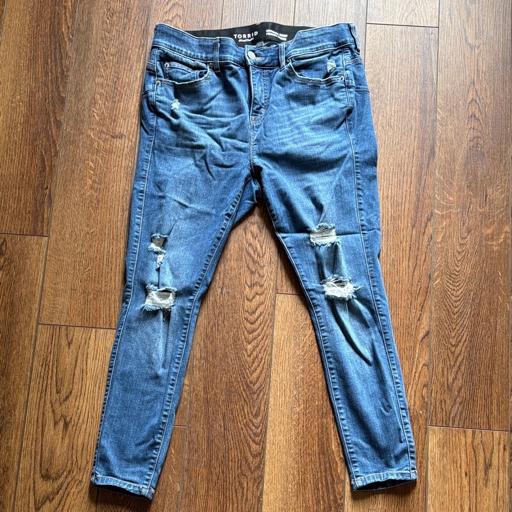 Torrid Bombshell High Rise Ripped Skinny Jeans - Picture 3 of 6